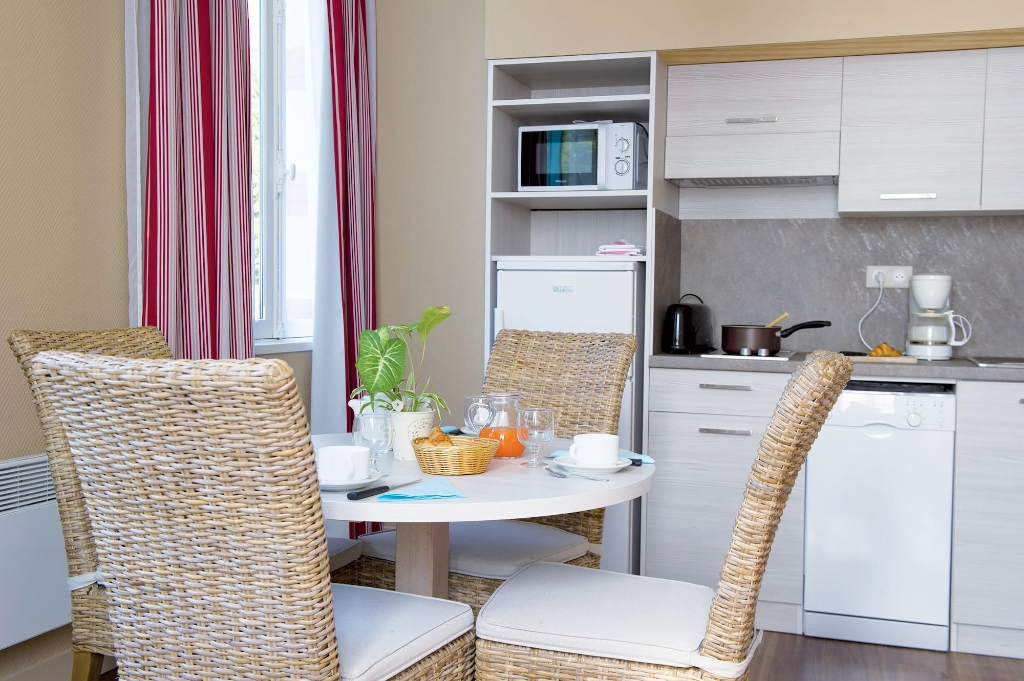 ארסשון Residence De Tourisme Vacances Bleues Villa Regina מראה חיצוני תמונה